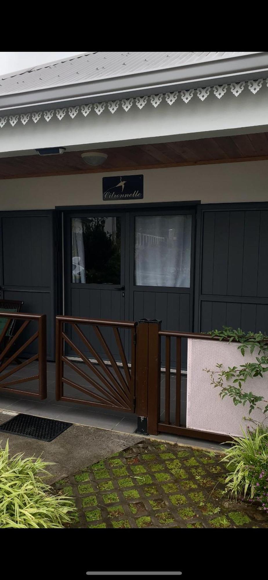Chambres Et Tables D'Hote Du Voyageur Ла Плен де Палмист Екстериор снимка